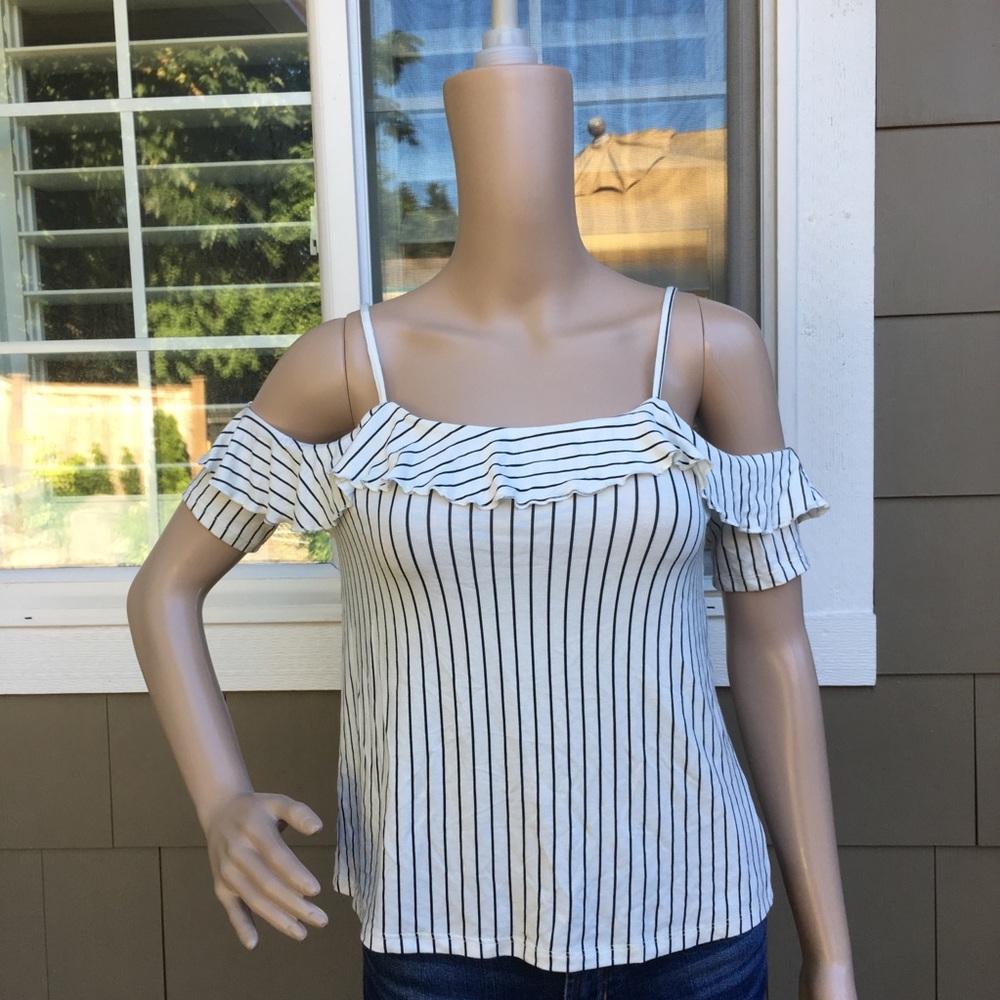 American Eagle Ruffle Top XS